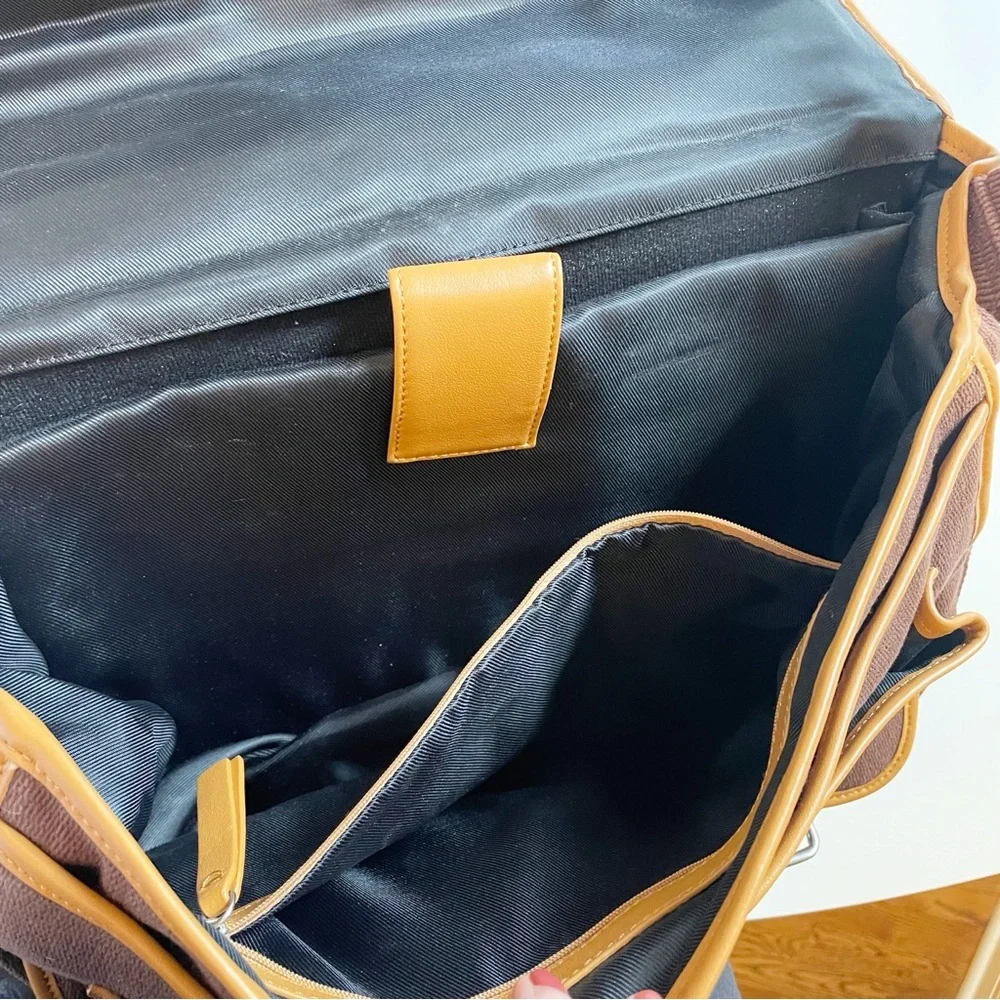 Bodhi Brown Computer Messenger Bag